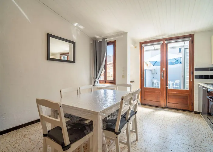 Maison De Pecheurs *